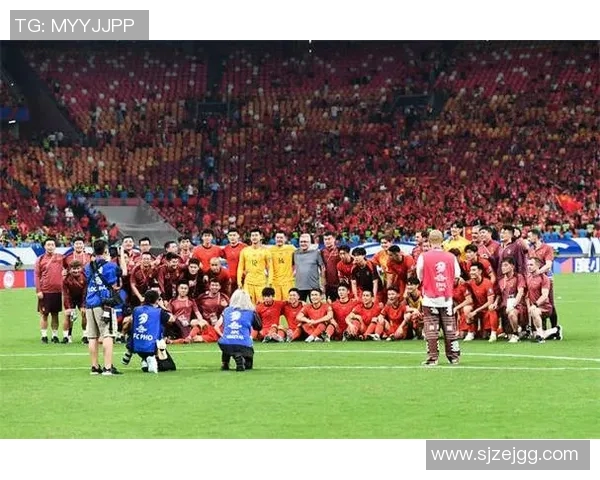 国足门将神扑集锦震撼登上国际媒体首页赢得全球球迷一致喝彩